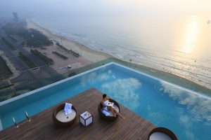 Trải nghiệm bể bơi tại Alacarte