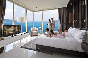 Khu sinh hoạt chung của cả gia đình bên trong Vinpearl condotel Nha Trang