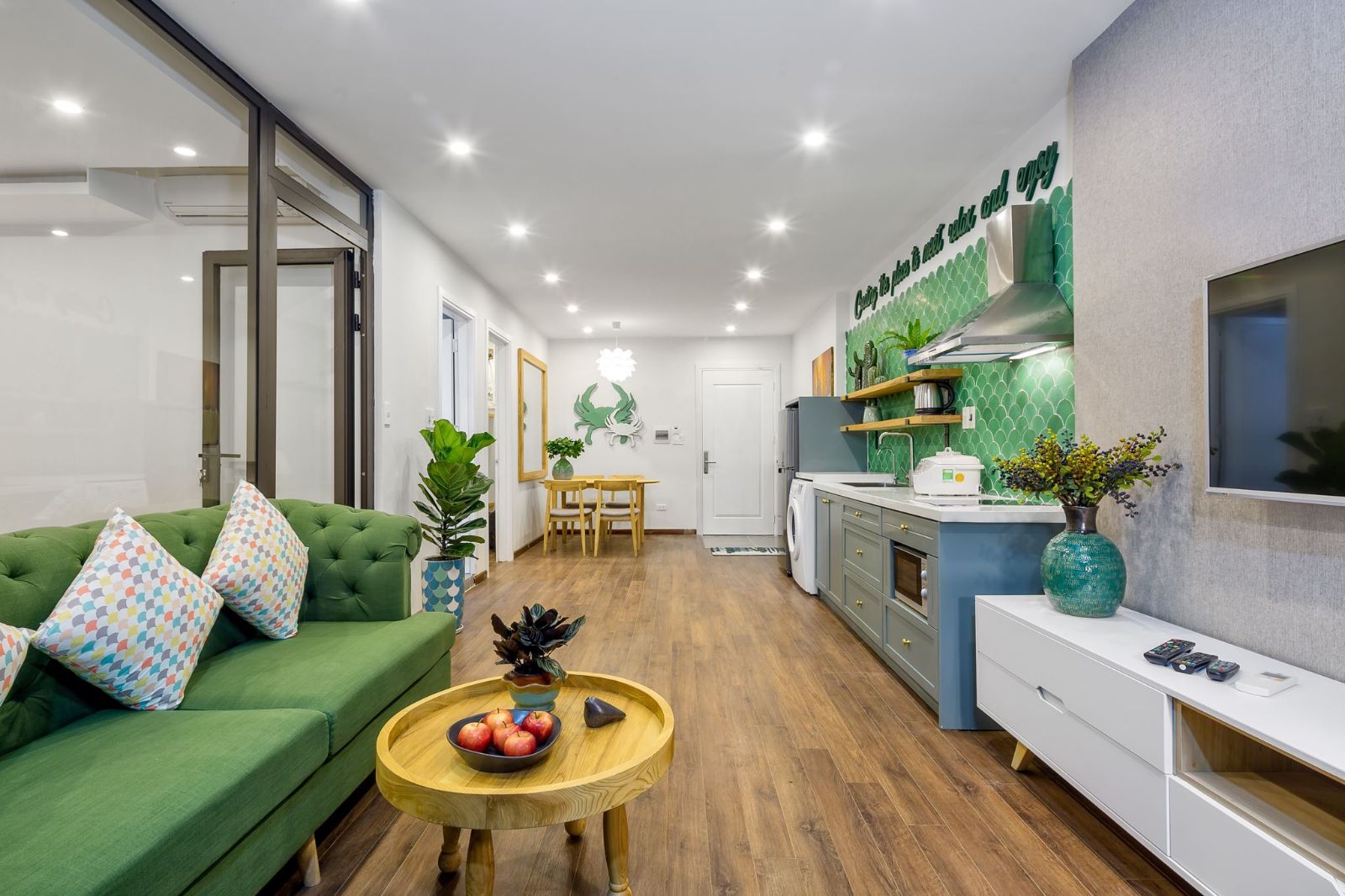Kết quả hình ảnh cho homestay baltic apartment Äà nẵng 270 VoÌ Nguyên GiaÌp, MyÌ An,NguÌ HaÌnh SÆ¡n, ÄaÌ NÄÌng