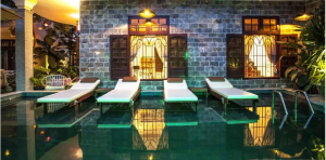 thiết kế bể bơi xinh xắn của Ngân Phú home stay 
