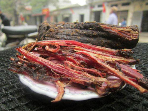 Thịt trâu gác bếp món ăn thơm ngon đậm vị núi rừng yên bái