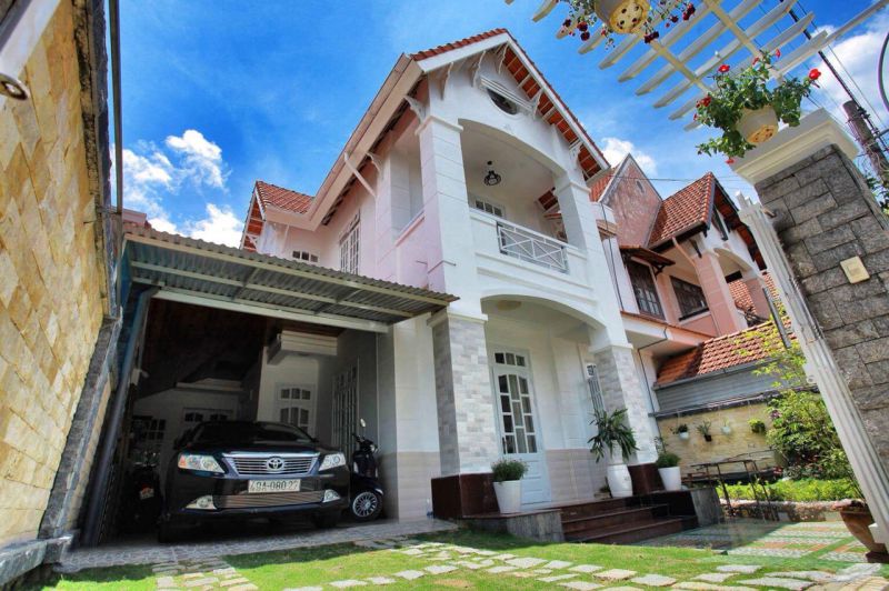 Villa tại Đà Lạt, số 12 Triệu Việt Vương giá thuê rẻ, phòng đẹp tiện nghi