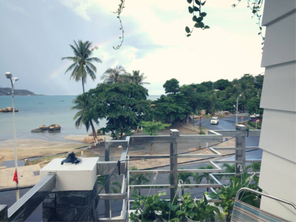 ghe-ngay-3-homestay-nha-trang-view-dep-gan-bien-tha-ho-song-ao