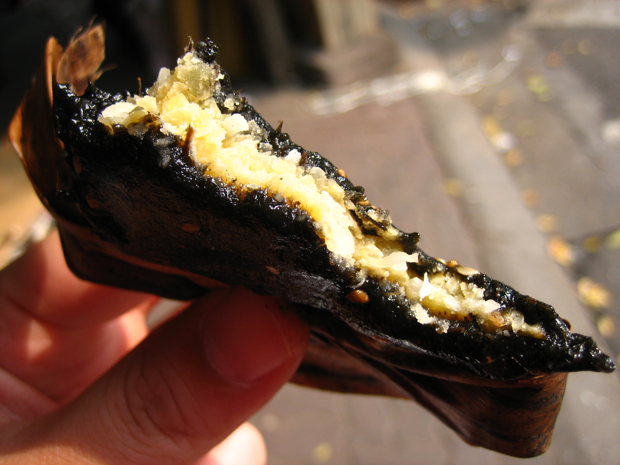 Bánh gai Ninh Giang là một món đặc sản ở Hải Dương