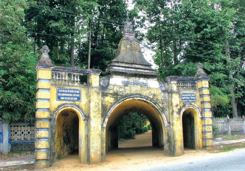 Du Lịch Trà Vinh Chùa Hang