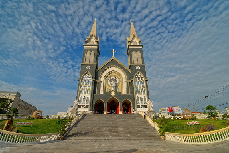 Nhà thờ chánh tòa Phú Cường