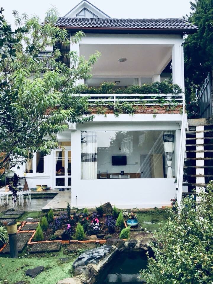 them-4-villas-da-lat-view-dep-moi-gan-cho-dem