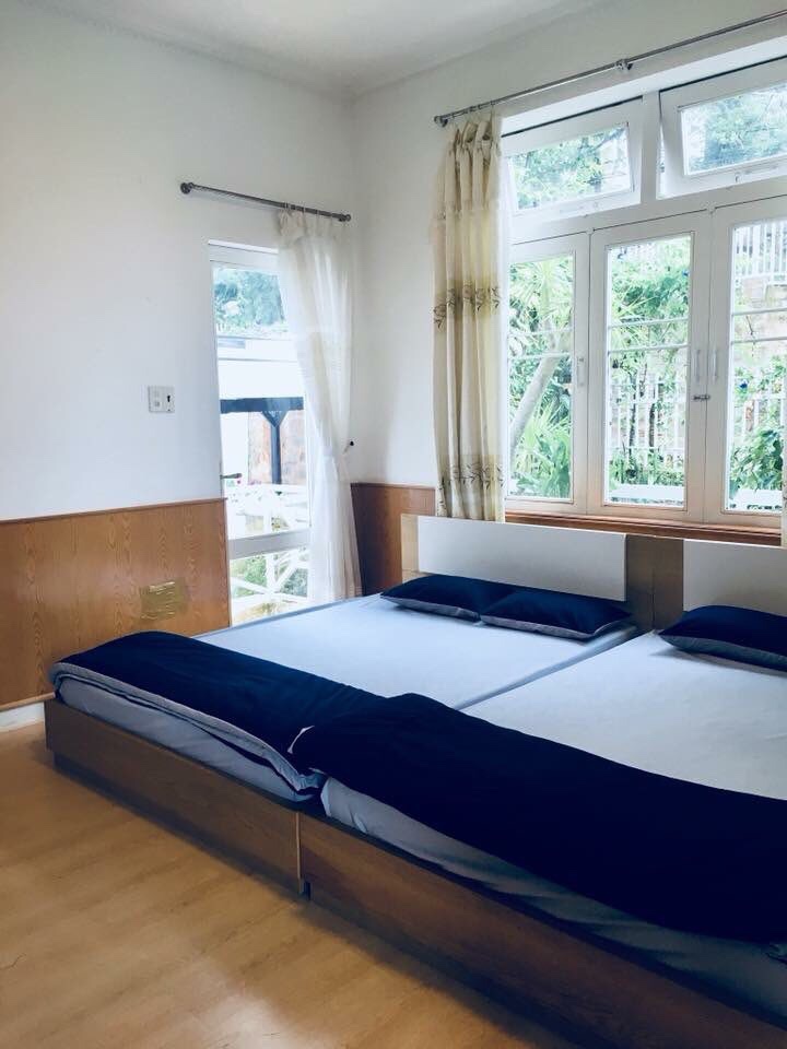 them-4-villas-da-lat-view-dep-moi-gan-cho-dem