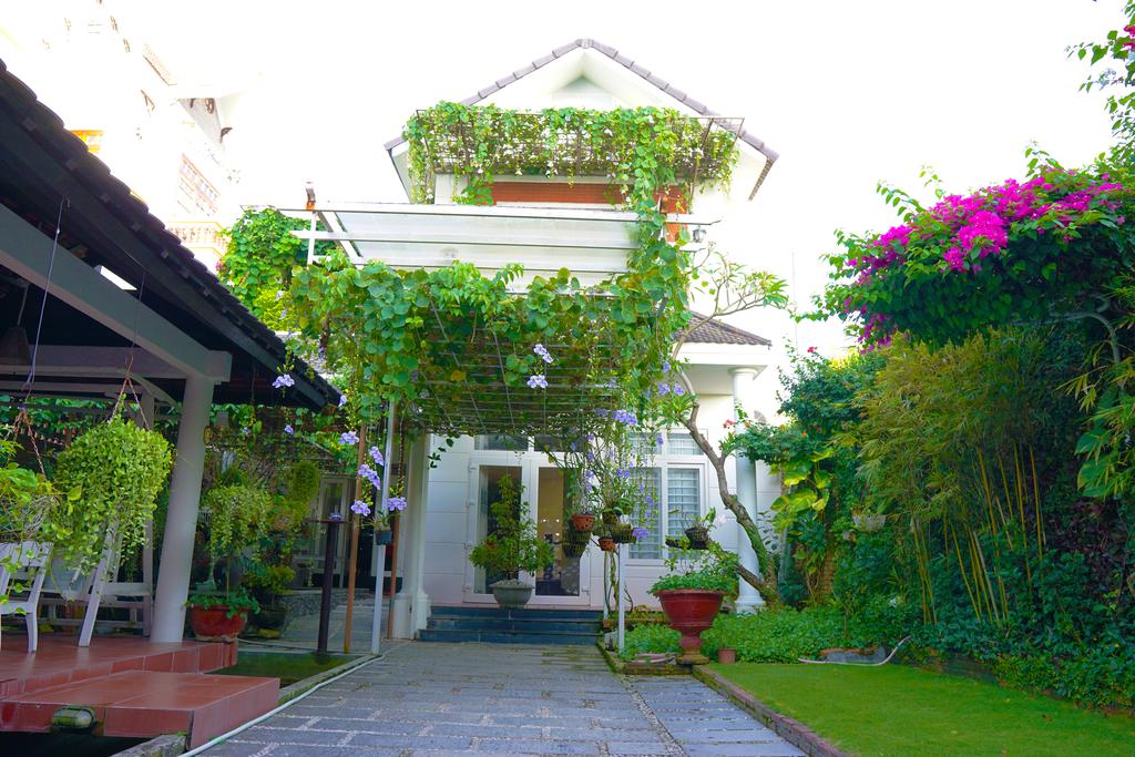 nhung-villas-nha-trang-re-dep-moi-thu-hut-khach-du-lich